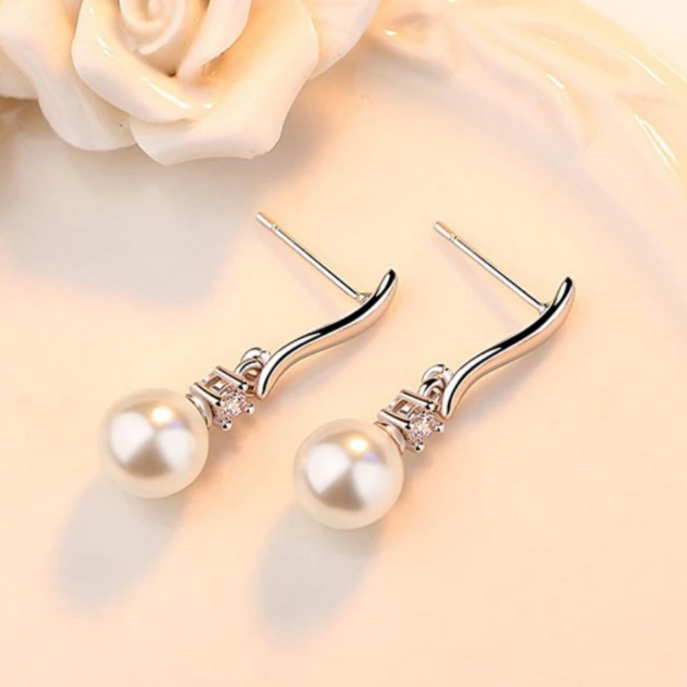 NEW 925 Sterling Silver Diamond Pearl Earrings - Picture 5 of 7